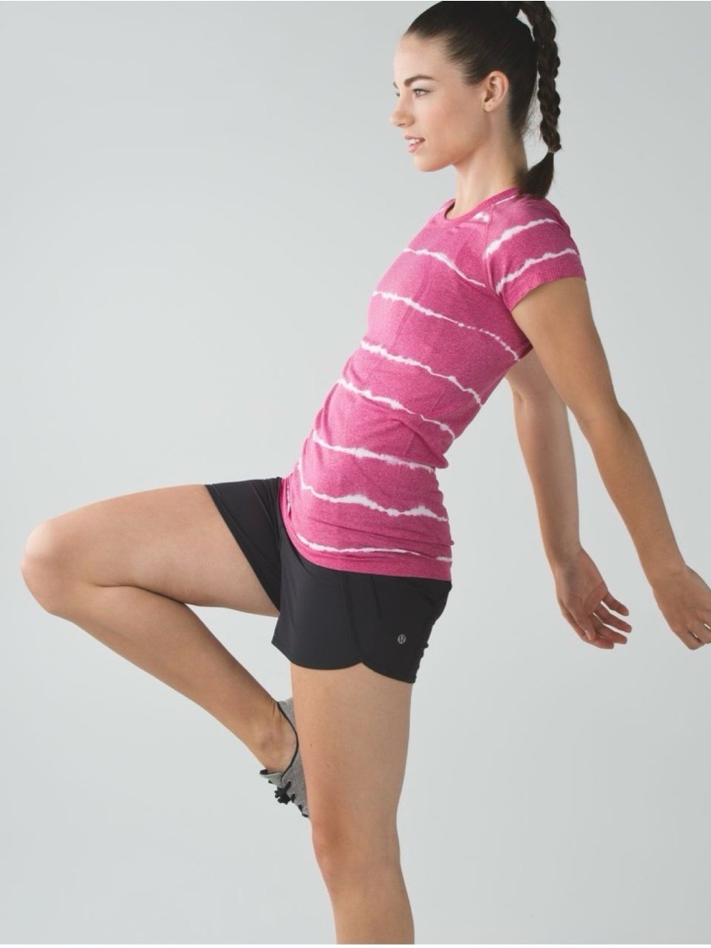 Lululemon Swiftly Tech Short Sleeve Crew Cranberry 8 - Picture 3 of 9